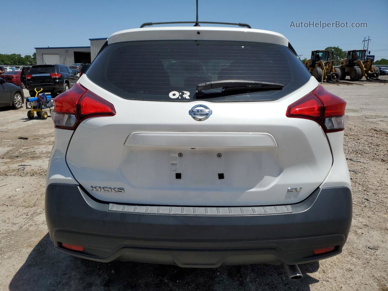 2018 Nissan Kicks S White vin: 3N1CP5CU3JL522598