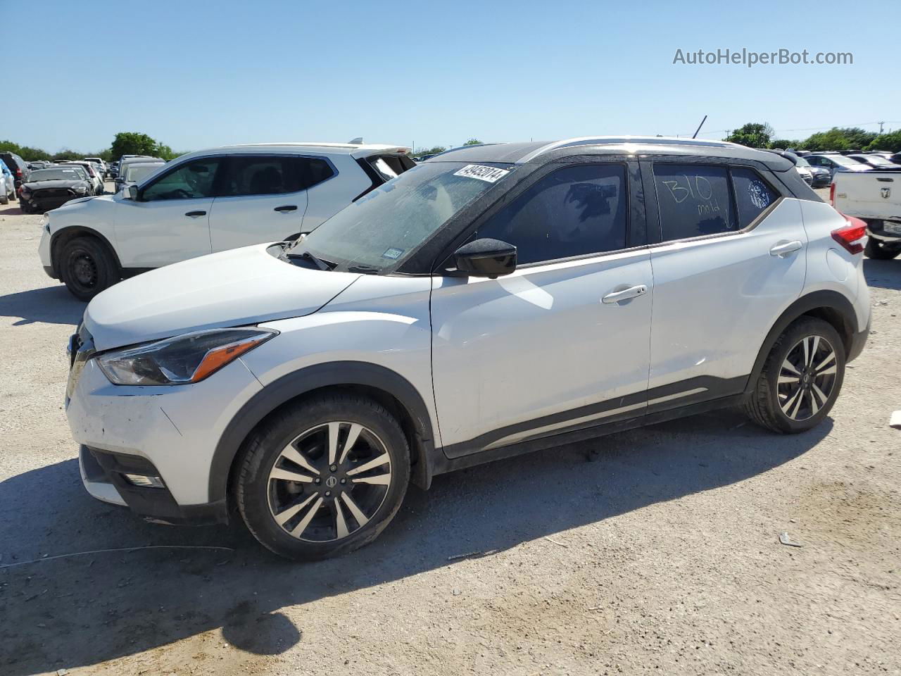 2018 Nissan Kicks S White vin: 3N1CP5CU5JL515815