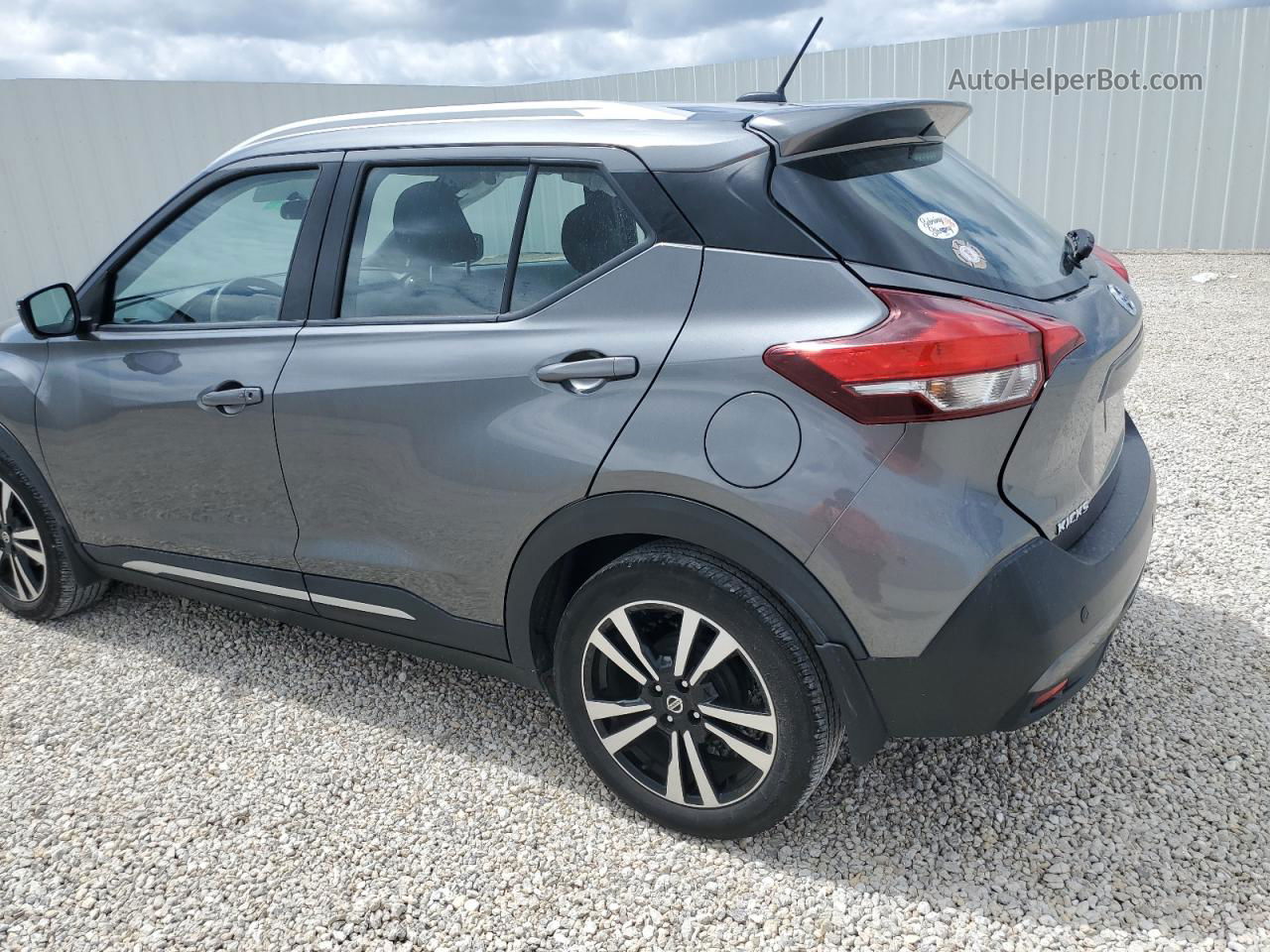 2018 Nissan Kicks S Gray vin: 3N1CP5CU6JL544207