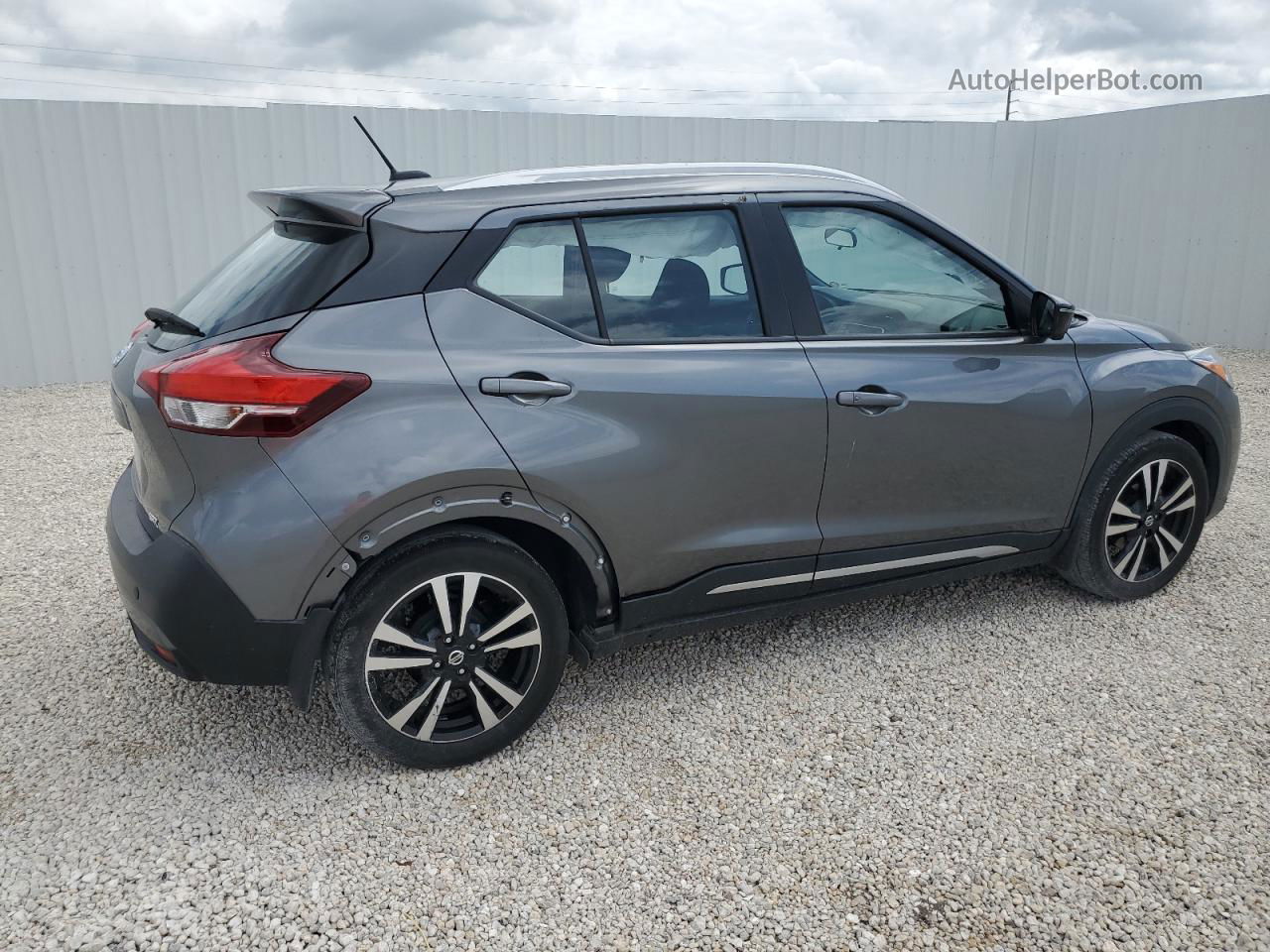 2018 Nissan Kicks S Серый vin: 3N1CP5CU6JL544207