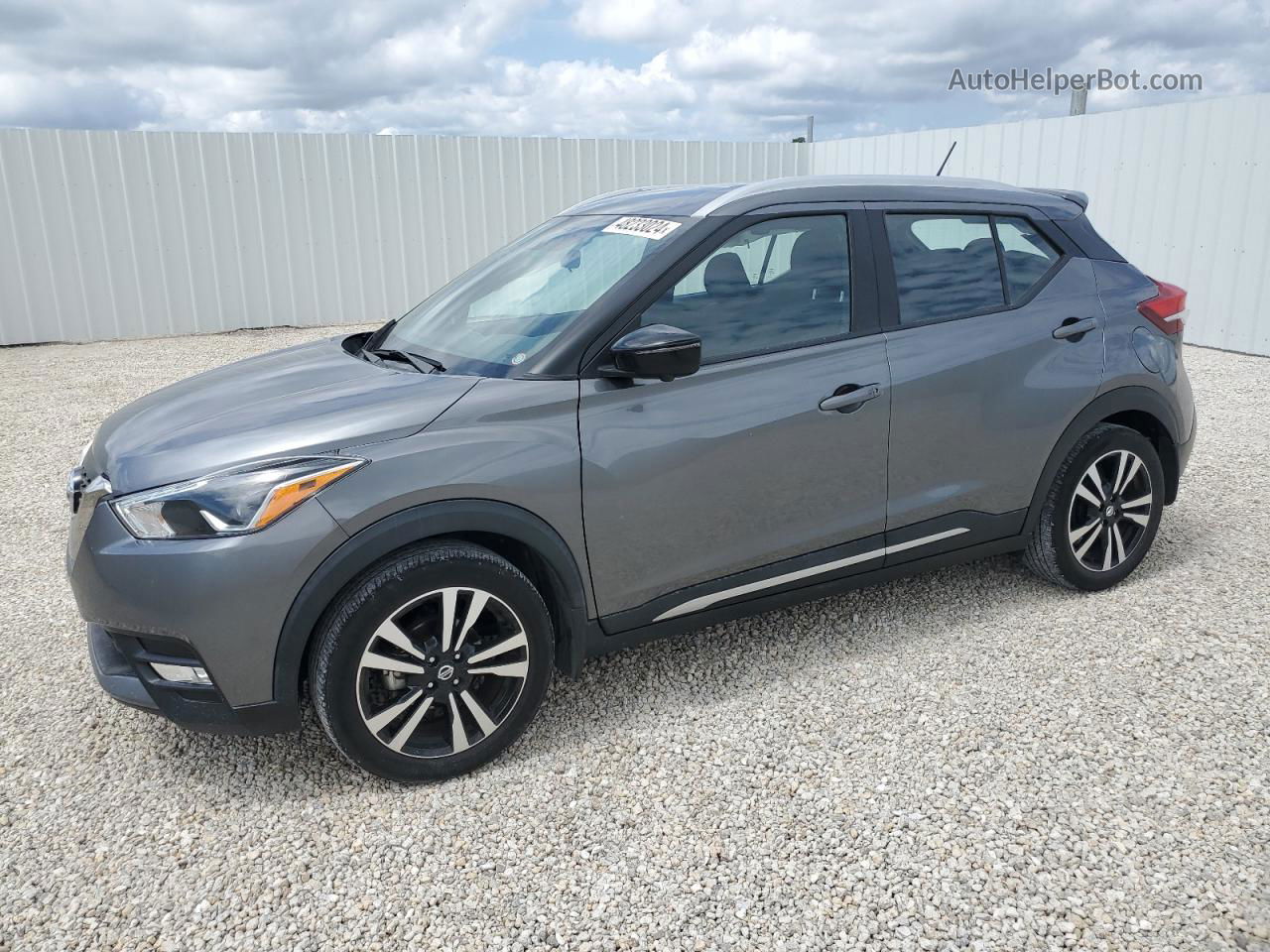 2018 Nissan Kicks S Серый vin: 3N1CP5CU6JL544207