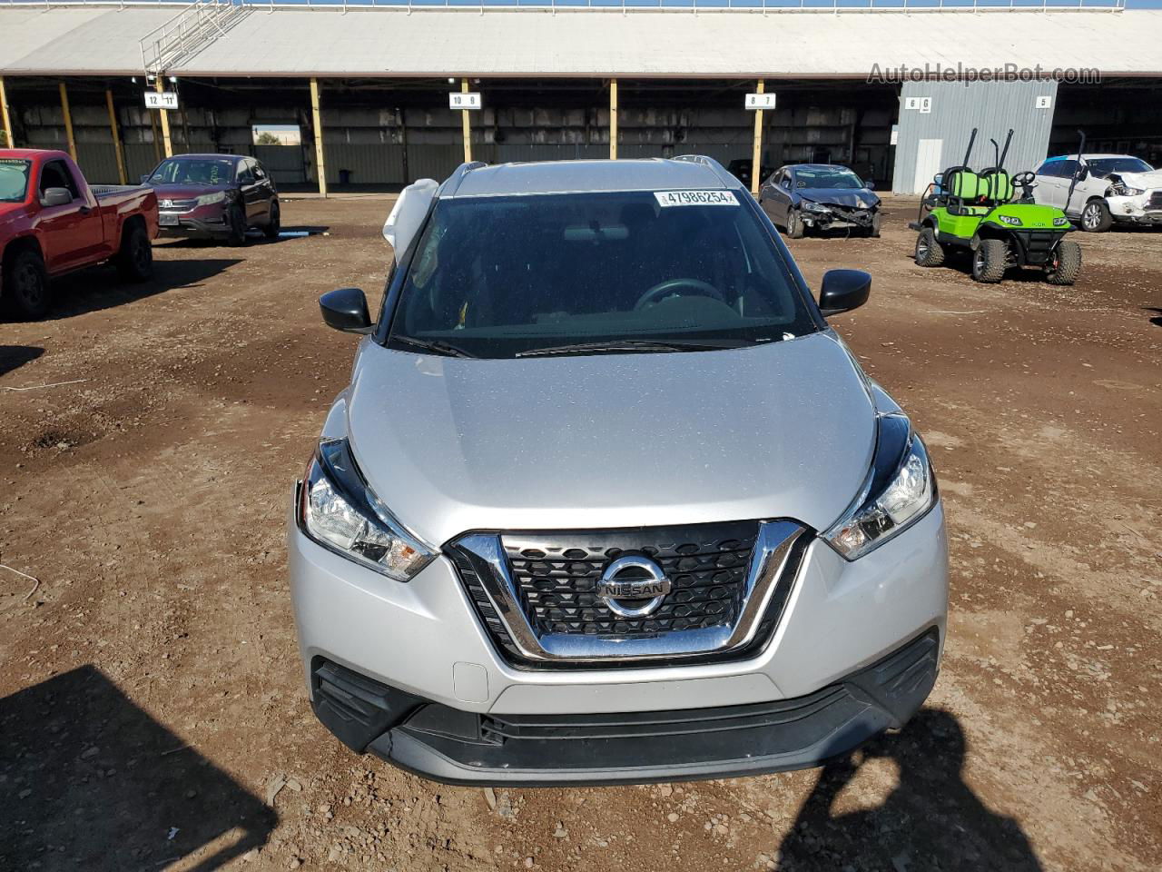 2018 Nissan Kicks S Серебряный vin: 3N1CP5CU7JL517047