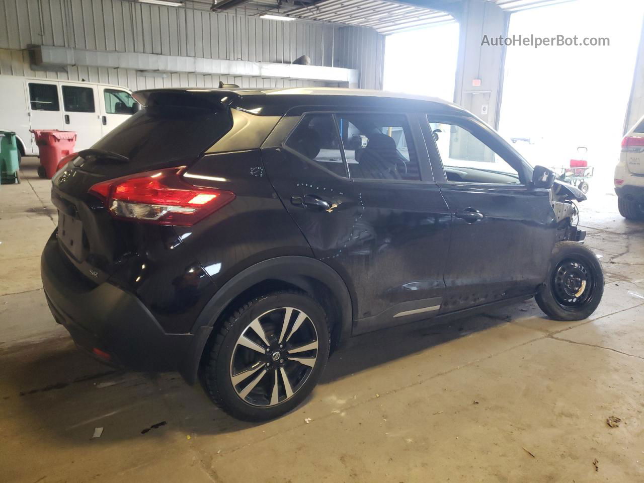 2018 Nissan Kicks S Черный vin: 3N1CP5CU7JL518702