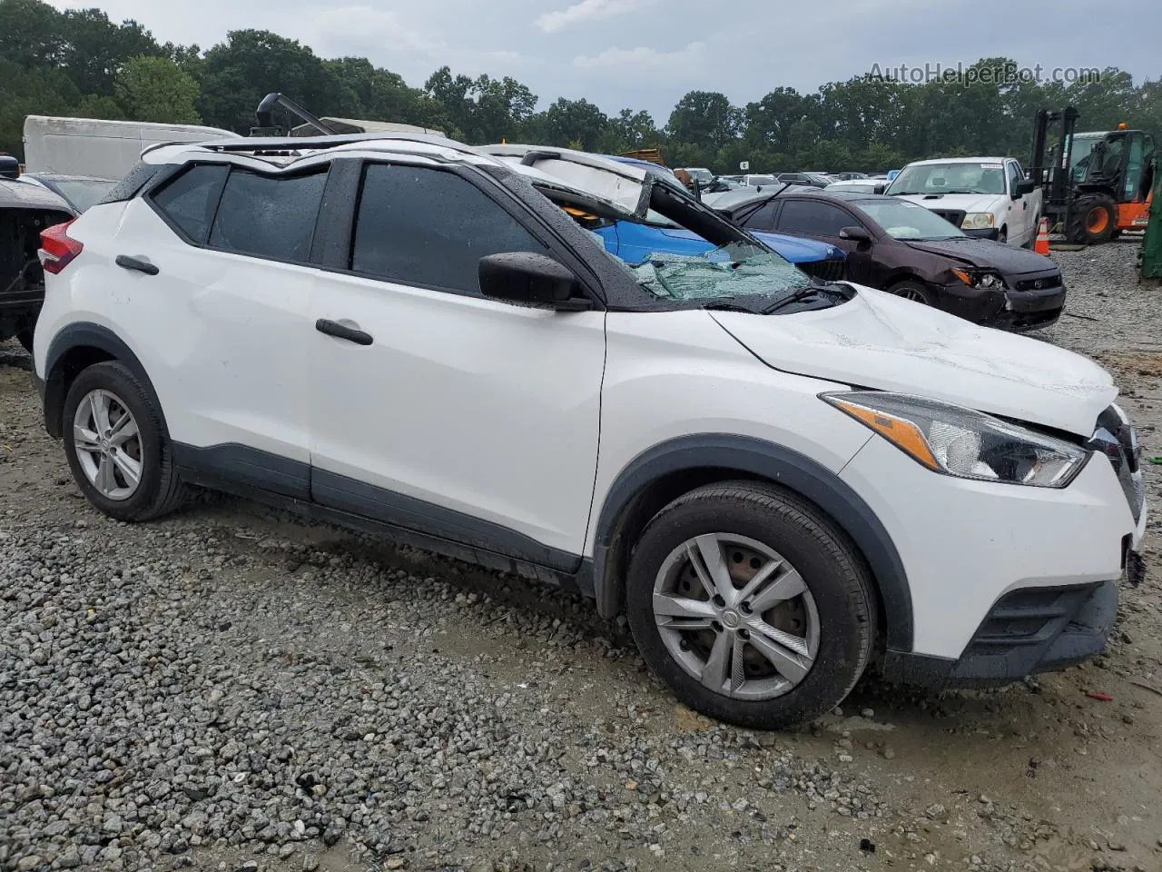 2018 Nissan Kicks S White vin: 3N1CP5CU8JL508499