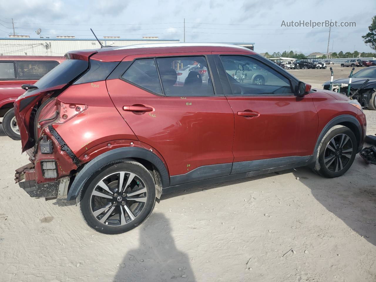 2018 Nissan Kicks S Red vin: 3N1CP5CU9JL508849