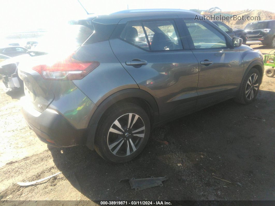 2018 Nissan Kicks Sv Gray vin: 3N1CP5CU9JL541561