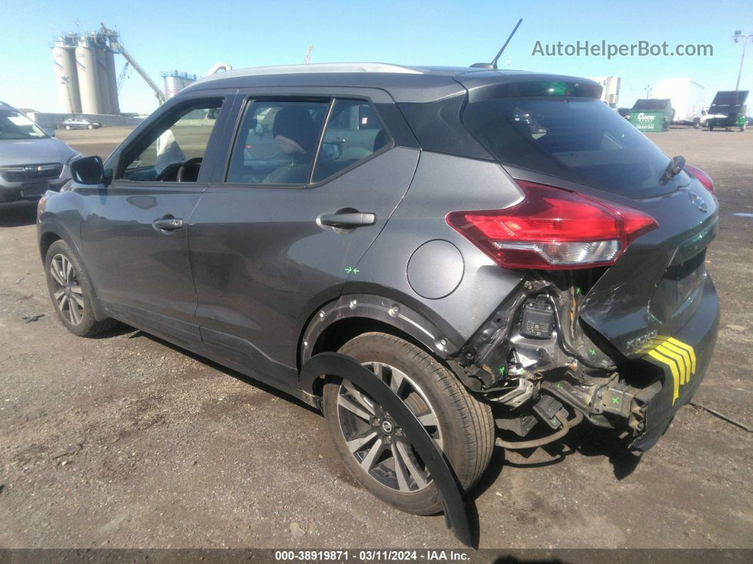 2018 Nissan Kicks Sv Gray vin: 3N1CP5CU9JL541561