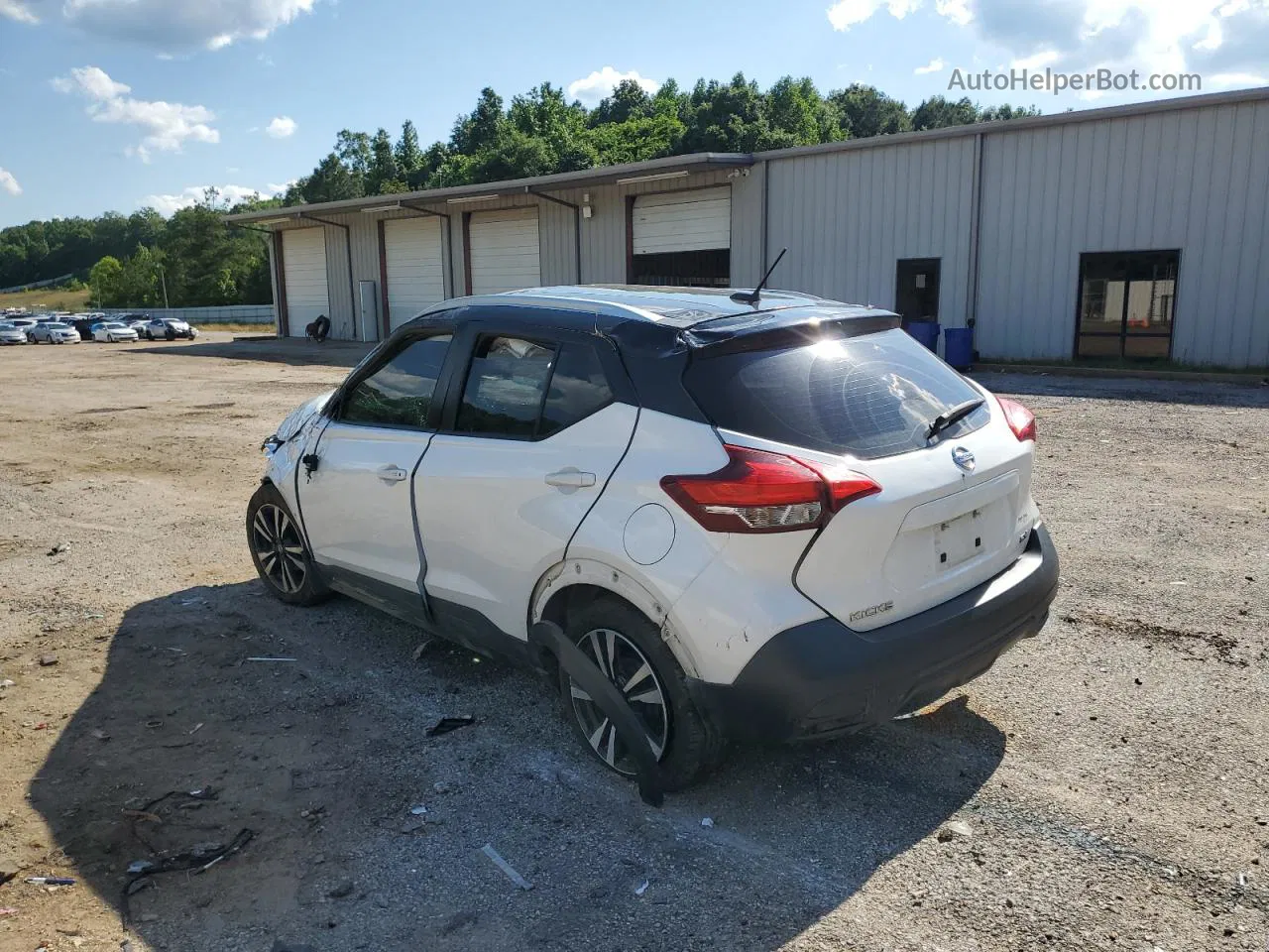 2018 Nissan Kicks S White vin: 3N1CP5CUXJL510058