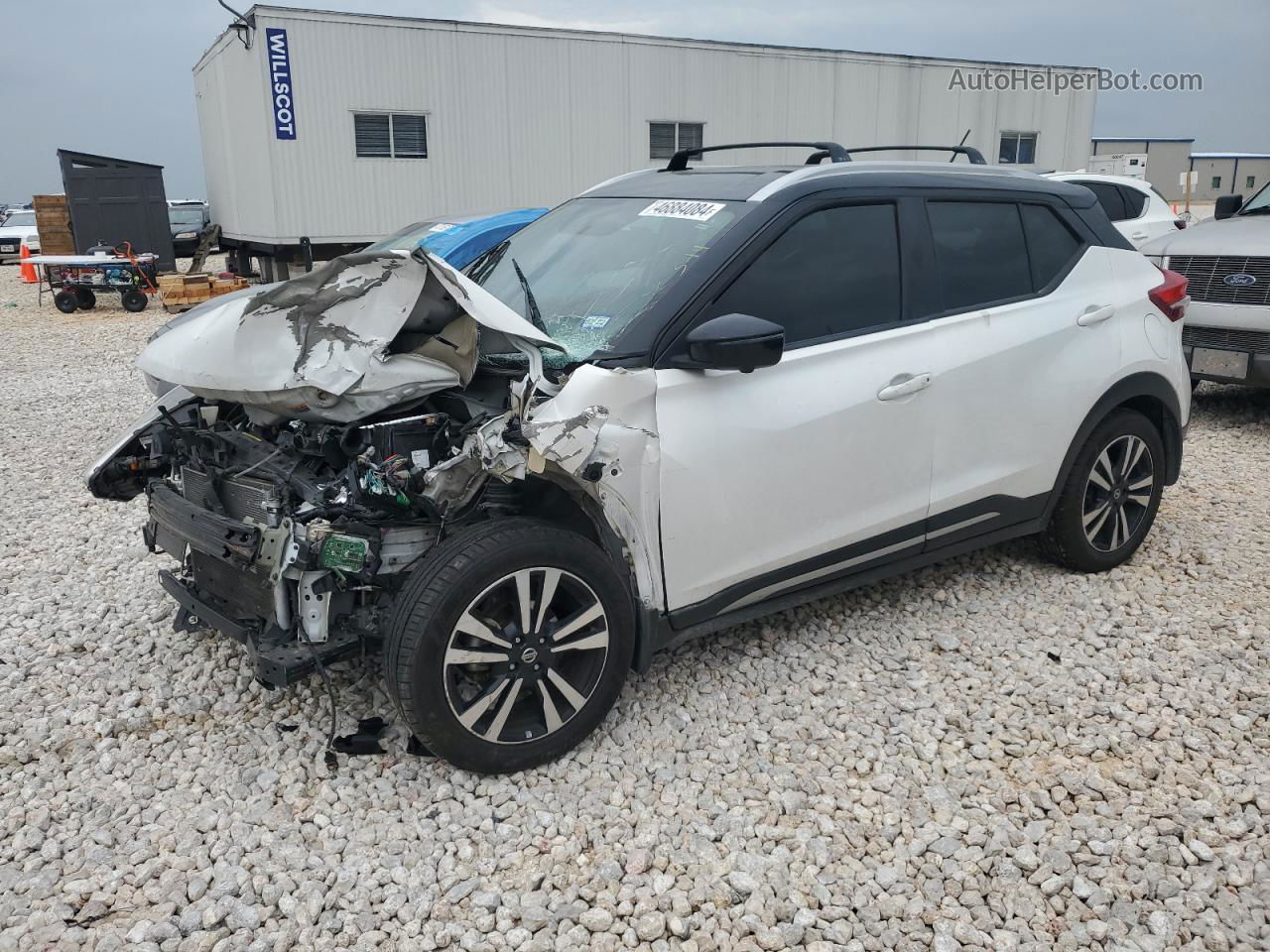 2018 Nissan Kicks S White vin: 3N1CP5CUXJL541343