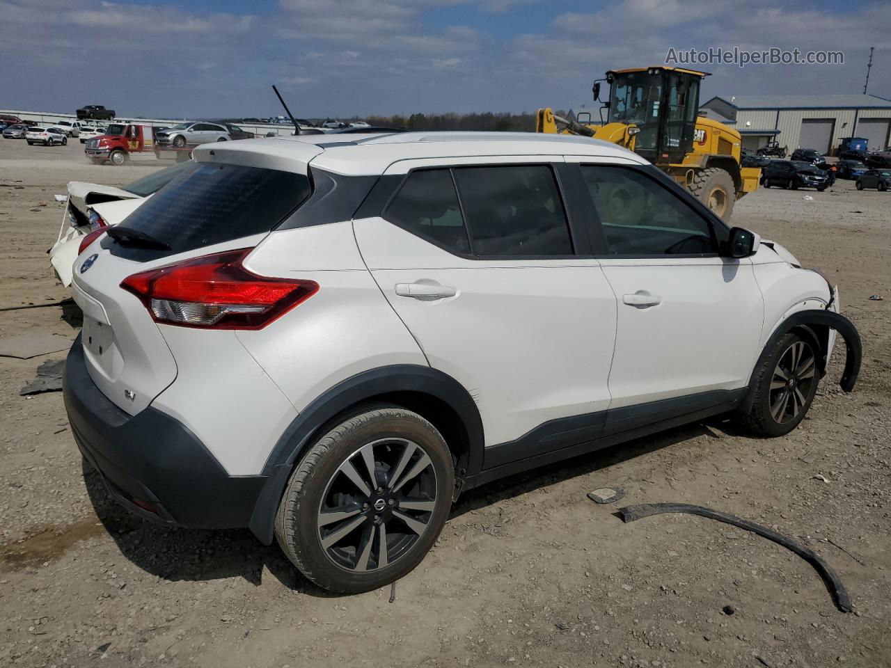 2018 Nissan Kicks S White vin: 3N1CP5CUXJL545330