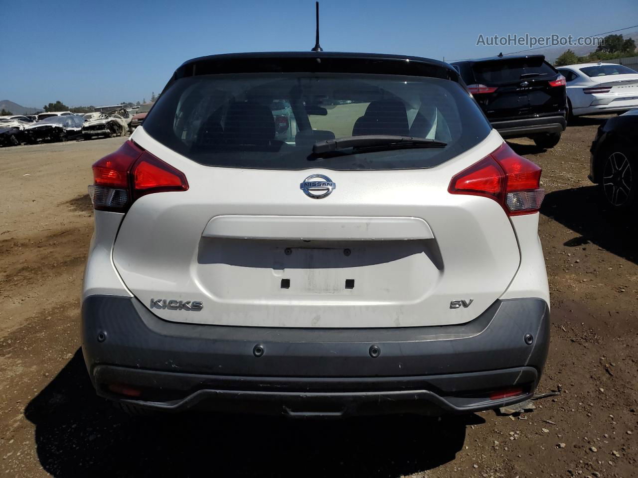 2020 Nissan Kicks Sv White vin: 3N1CP5CV0LL510114