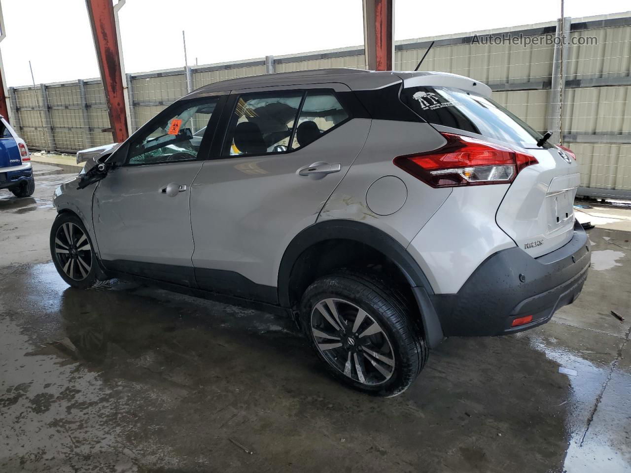 2020 Nissan Kicks Sv Silver vin: 3N1CP5CV3LL514285