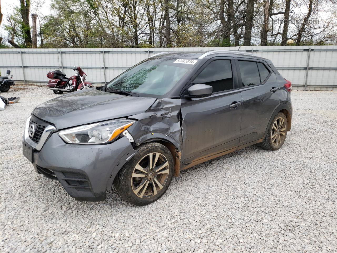 2020 Nissan Kicks Sv Gray vin: 3N1CP5CV3LL556083