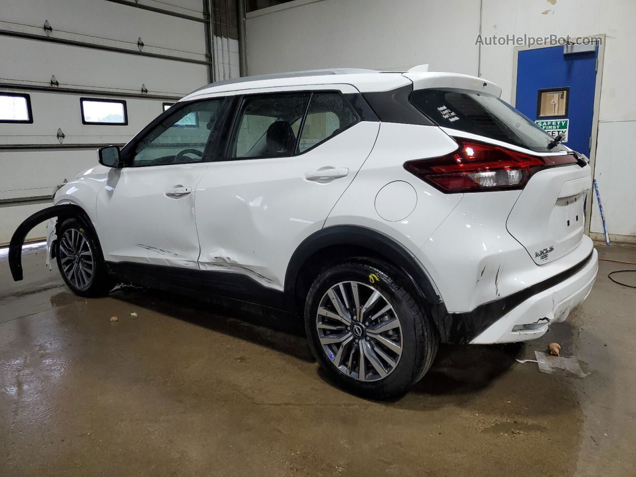 2022 Nissan Kicks Sv White vin: 3N1CP5CV4NL491229