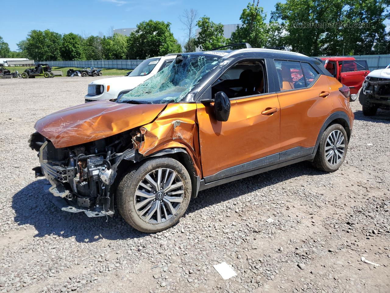 2022 Nissan Kicks Sv Оранжевый vin: 3N1CP5CV4NL528666