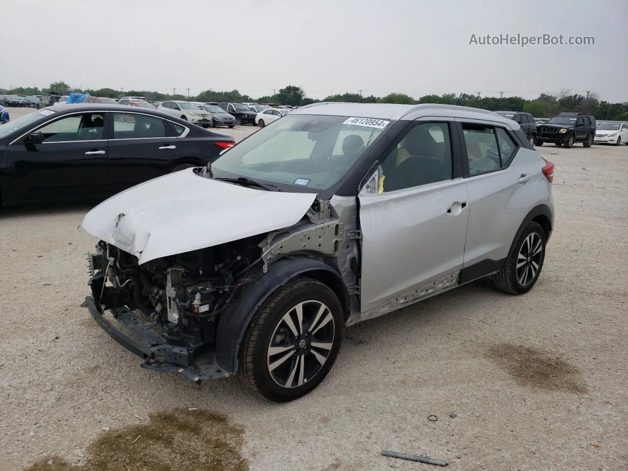 2020 Nissan Kicks Sv Silver vin: 3N1CP5CV5LL517236