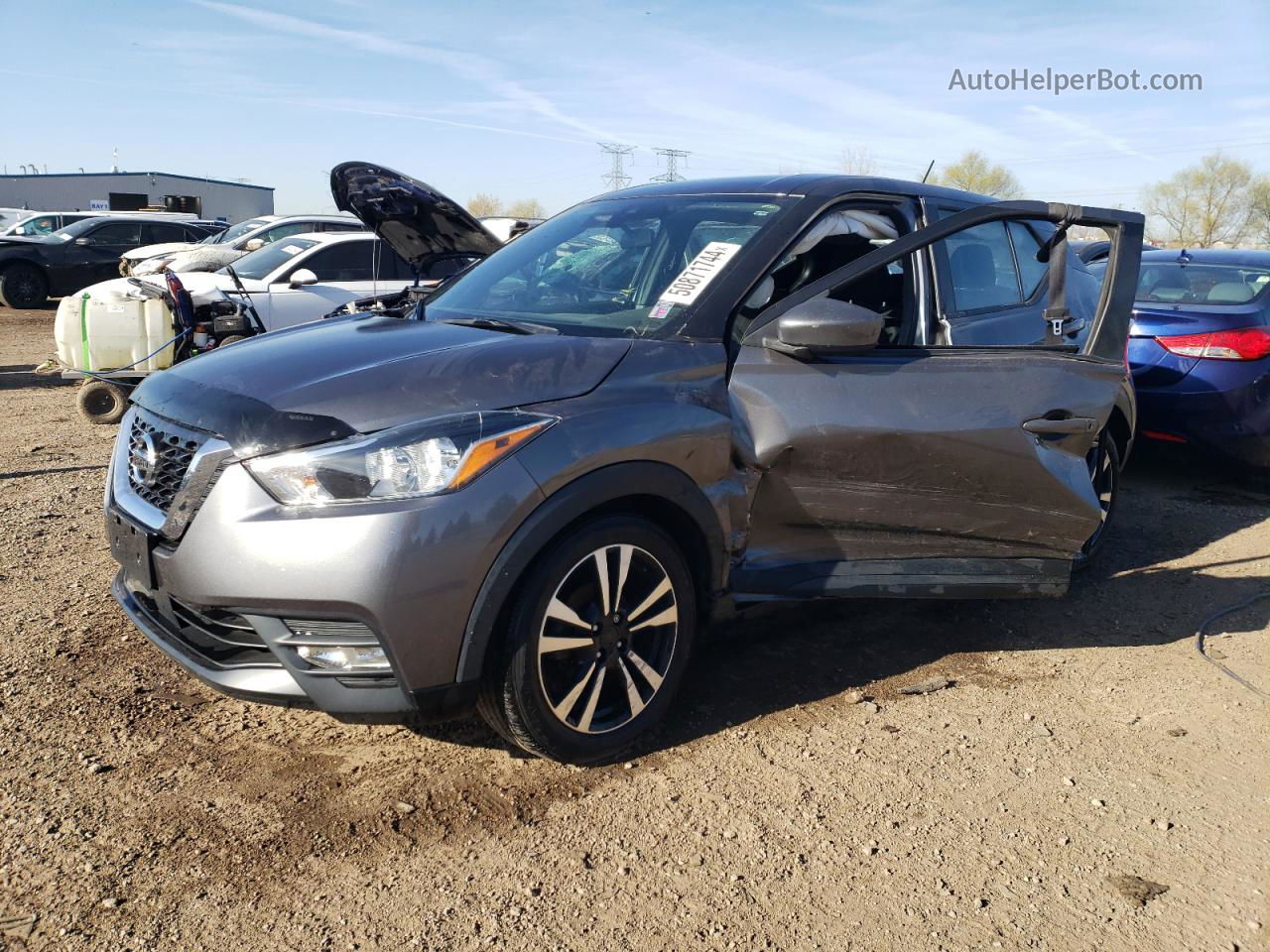 2020 Nissan Kicks Sv Gray vin: 3N1CP5CV5LL566016