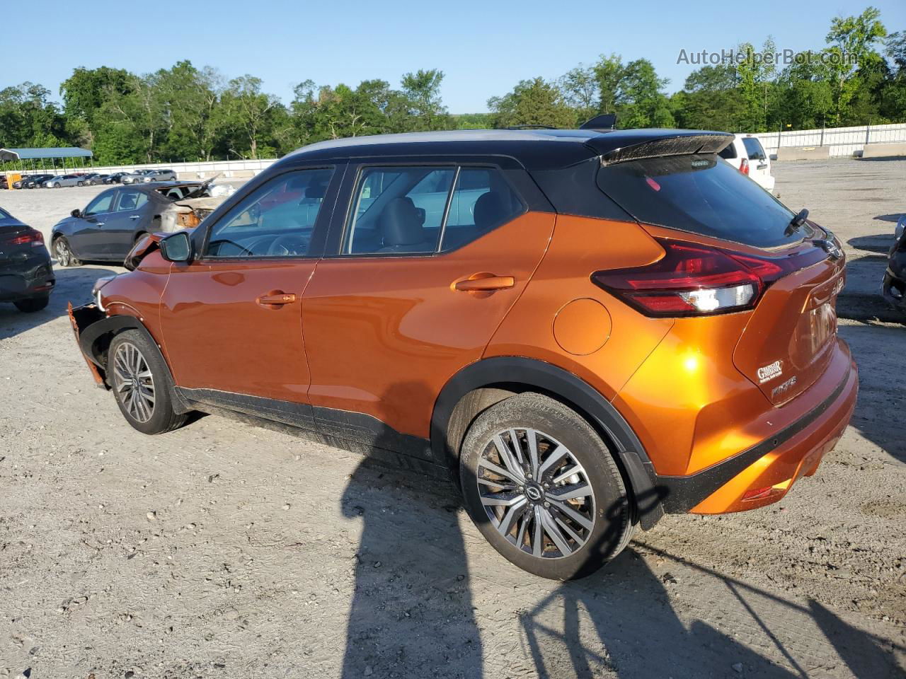 2022 Nissan Kicks Sv Orange vin: 3N1CP5CV5NL518258