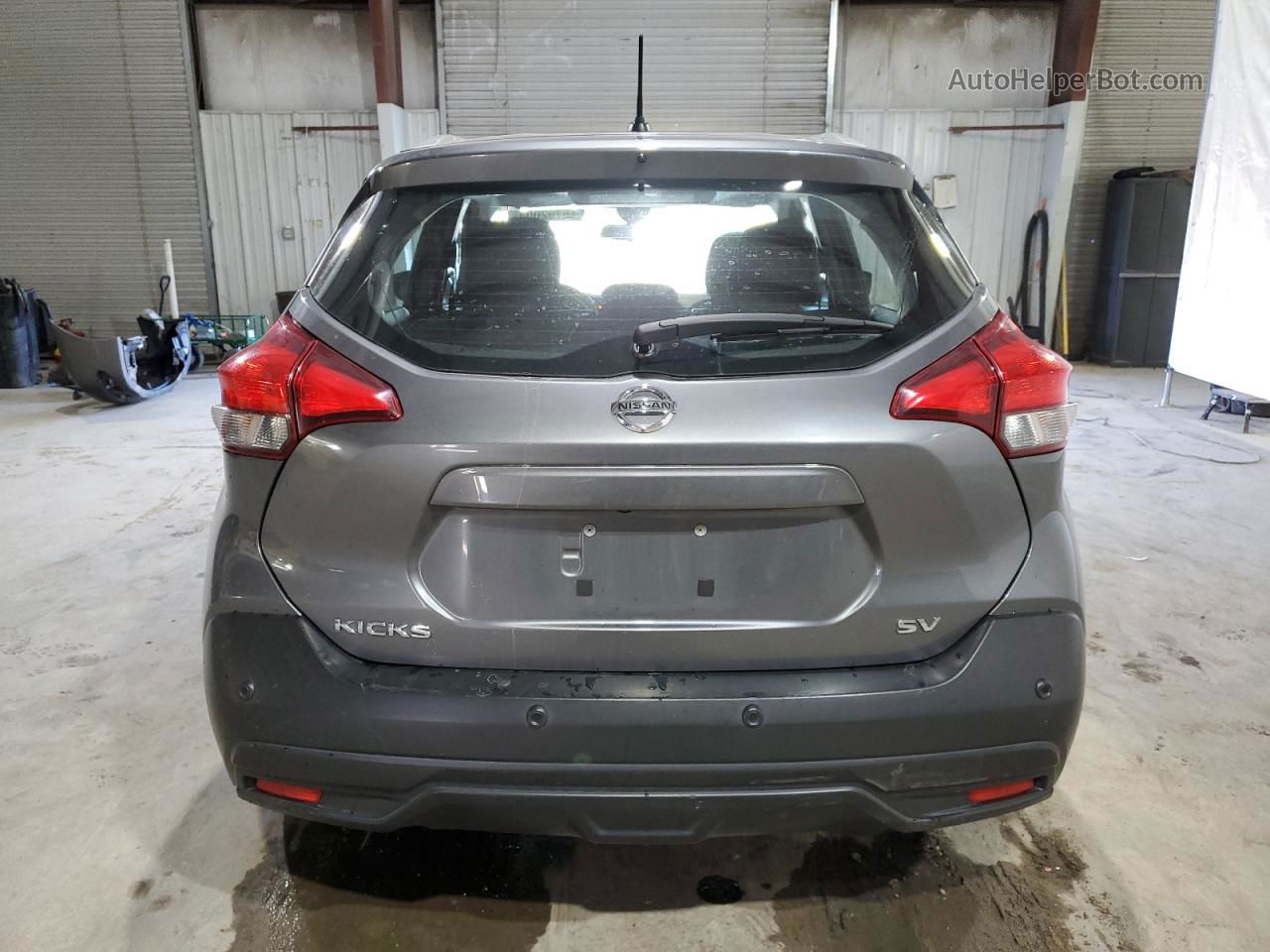 2020 Nissan Kicks Sv Gray vin: 3N1CP5CV7LL495191