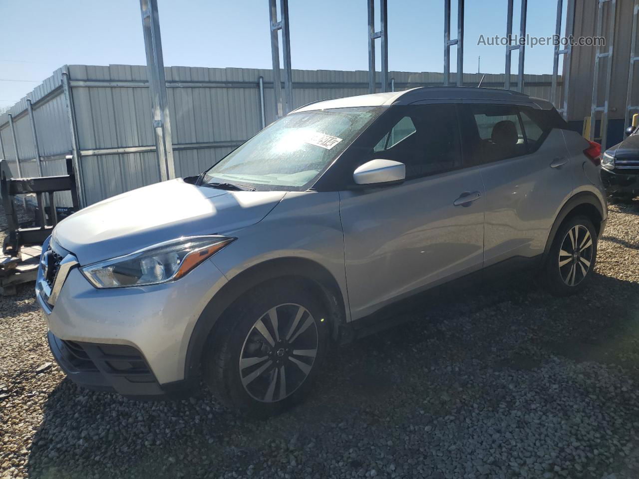 2020 Nissan Kicks Sv Silver vin: 3N1CP5CV7LL509798