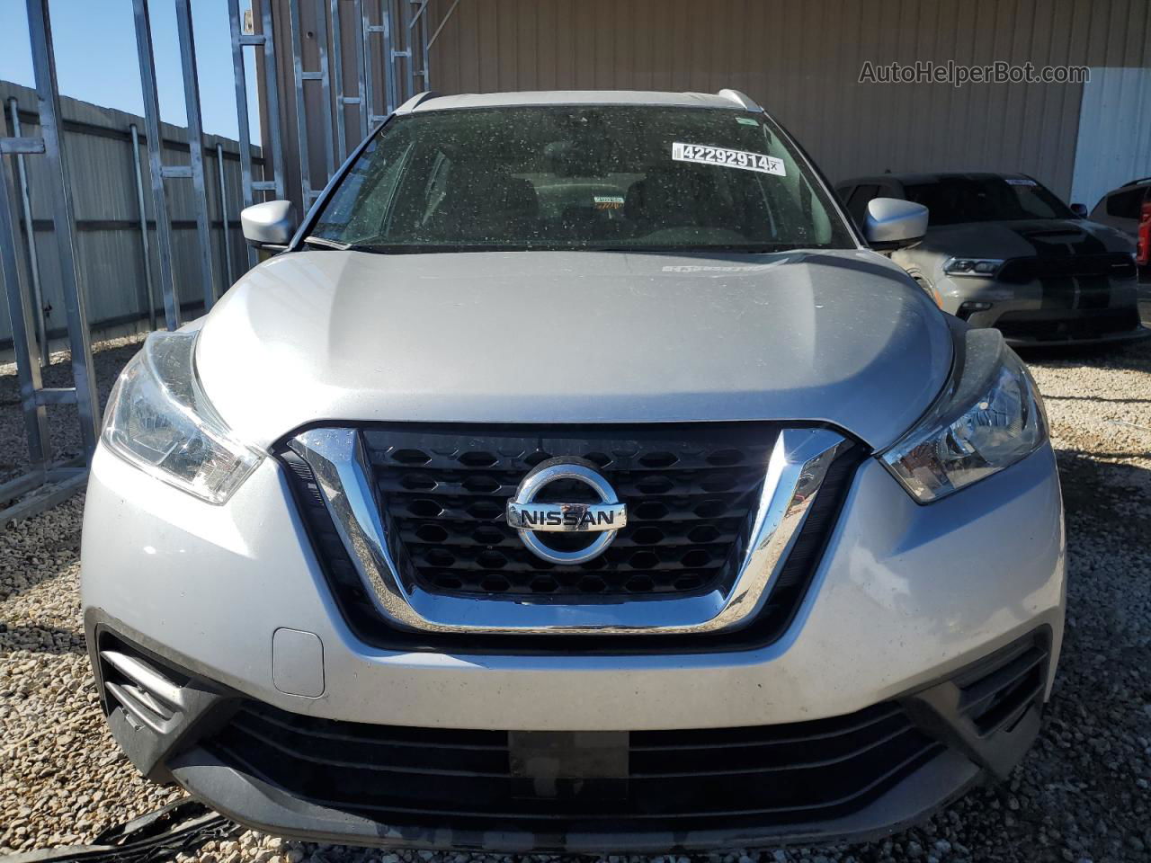 2020 Nissan Kicks Sv Серебряный vin: 3N1CP5CV7LL509798