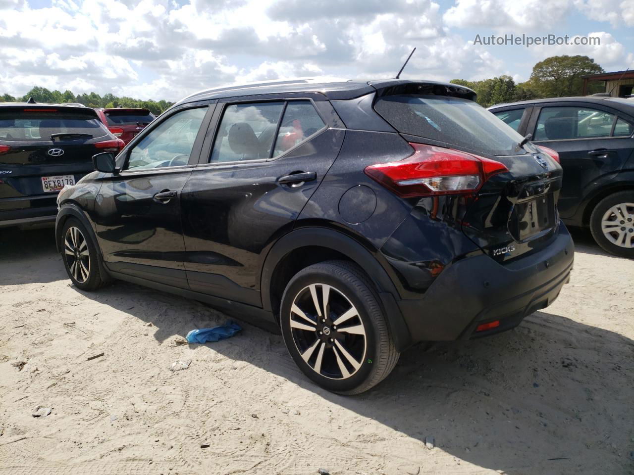 2020 Nissan Kicks Sv Black vin: 3N1CP5CV7LL554661