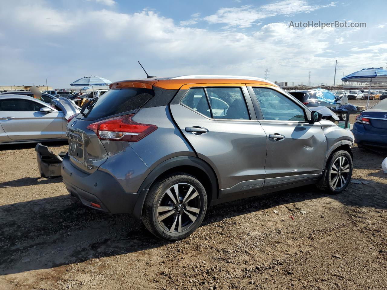 2020 Nissan Kicks Sv Gray vin: 3N1CP5CV8LL521975