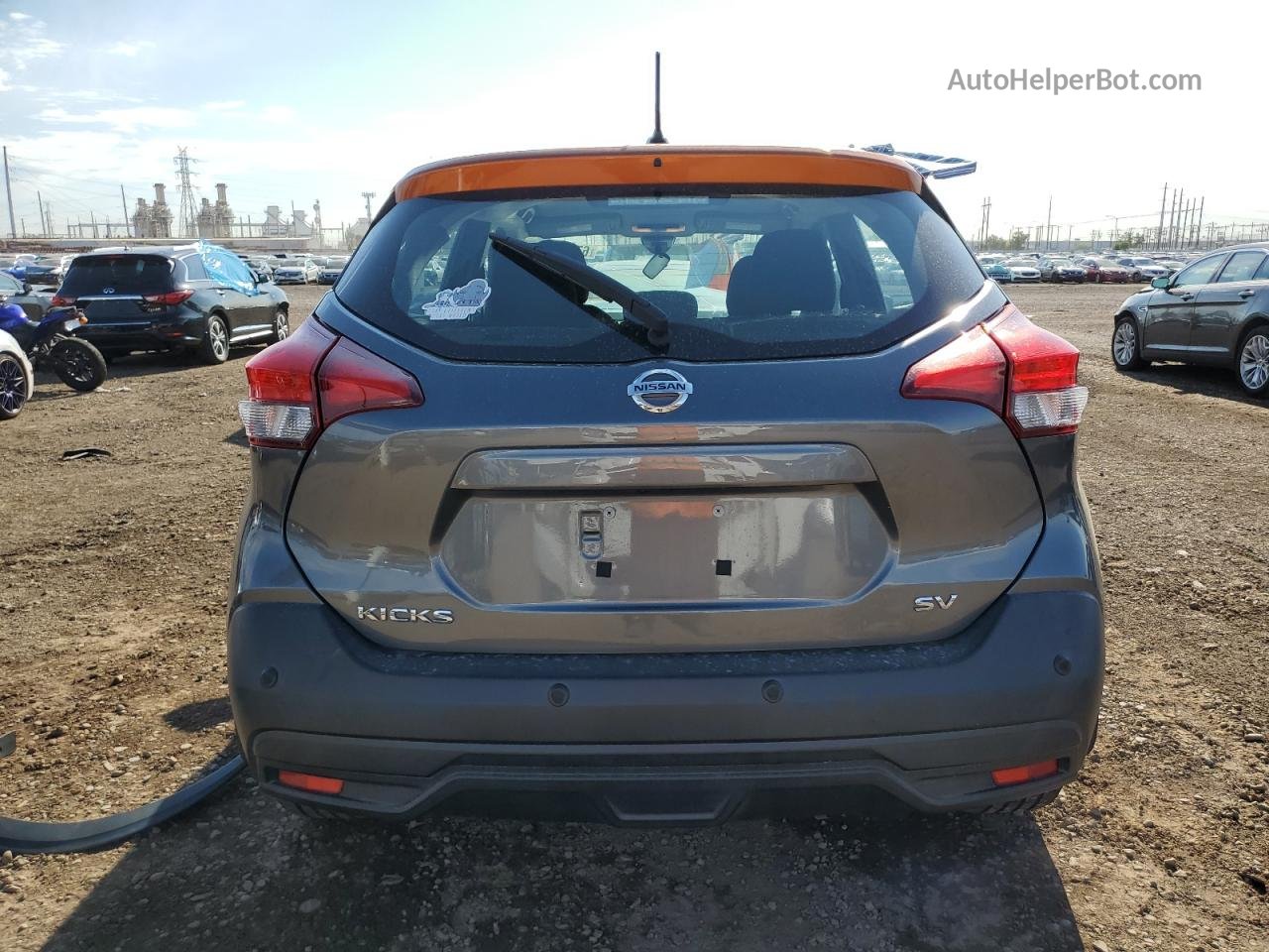 2020 Nissan Kicks Sv Gray vin: 3N1CP5CV8LL521975