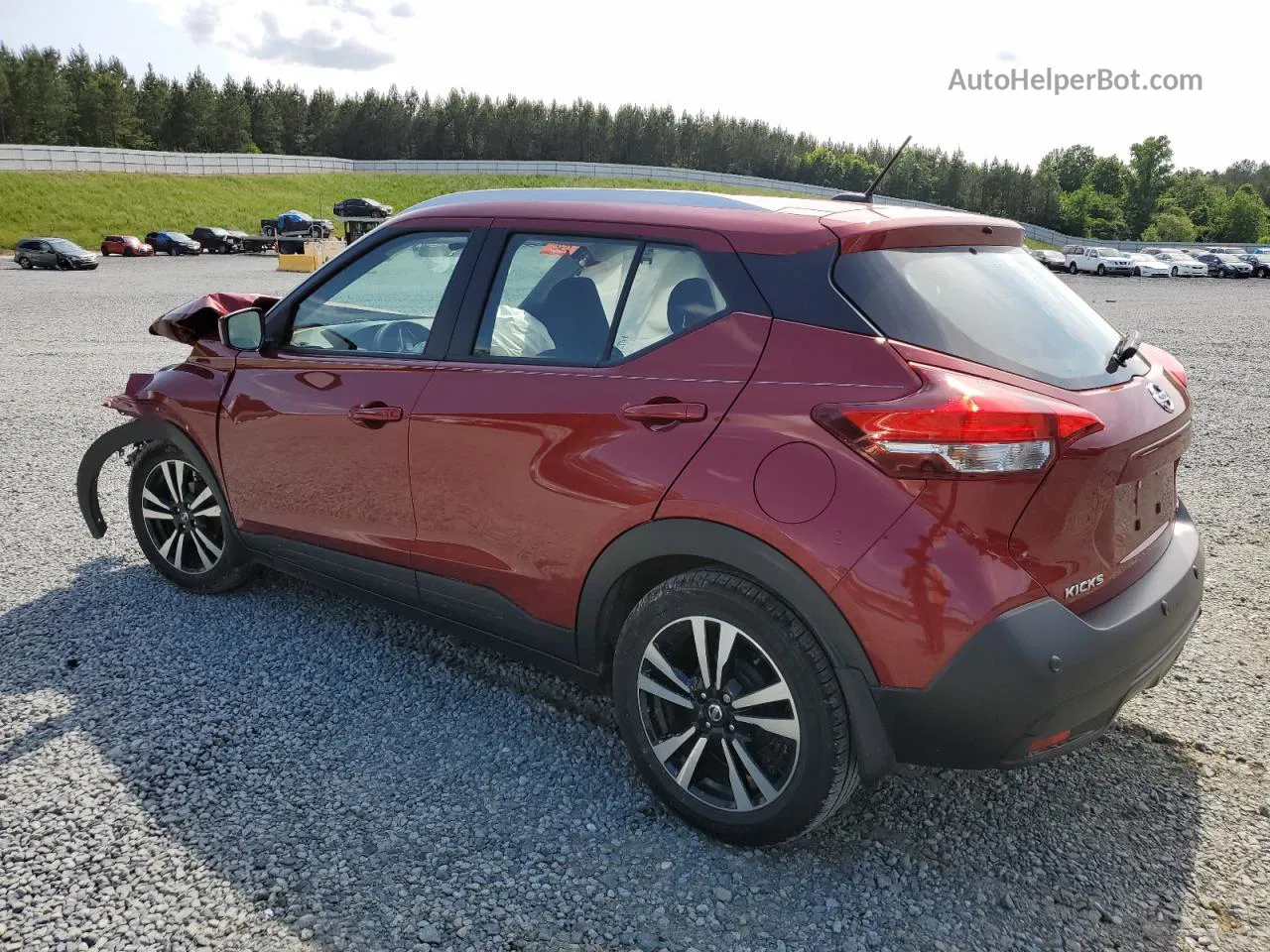 2020 Nissan Kicks Sv Red vin: 3N1CP5CV8LL571551