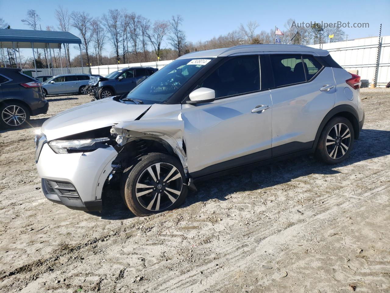 2020 Nissan Kicks Sv Silver vin: 3N1CP5CV9LL543869