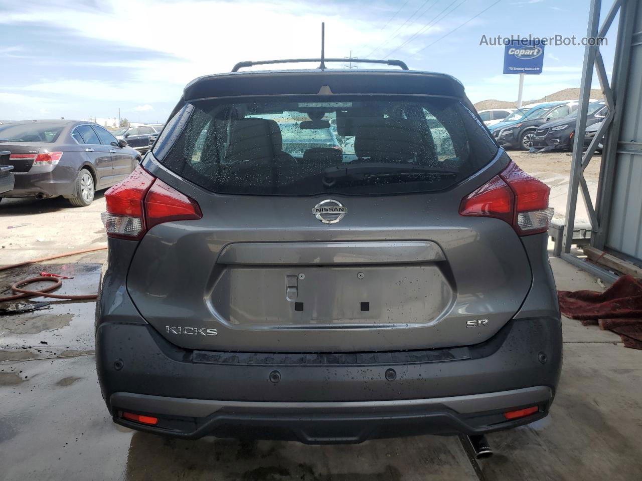 2020 Nissan Kicks Sr Gray vin: 3N1CP5DV0LL525422