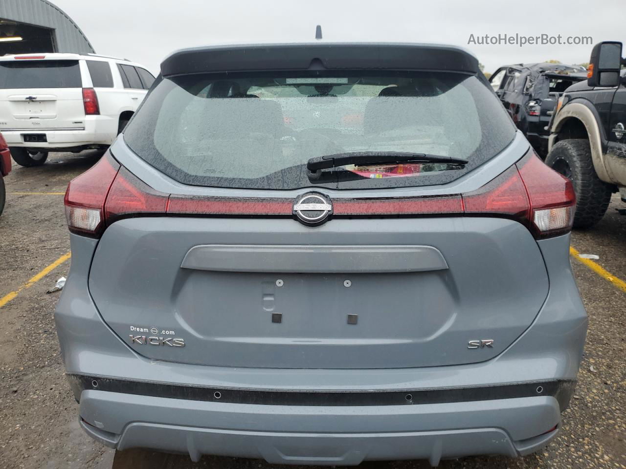 2022 Nissan Kicks Sr Gray vin: 3N1CP5DV2NL504218