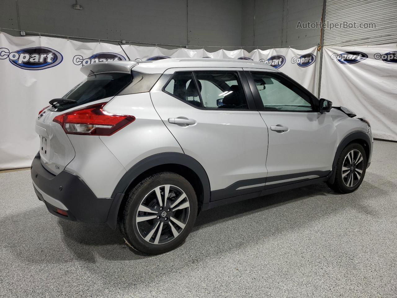 2020 Nissan Kicks Sr Серебряный vin: 3N1CP5DV4LL561260