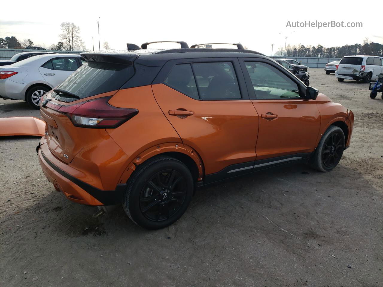 2022 Nissan Kicks Sr Оранжевый vin: 3N1CP5DV4NL515589