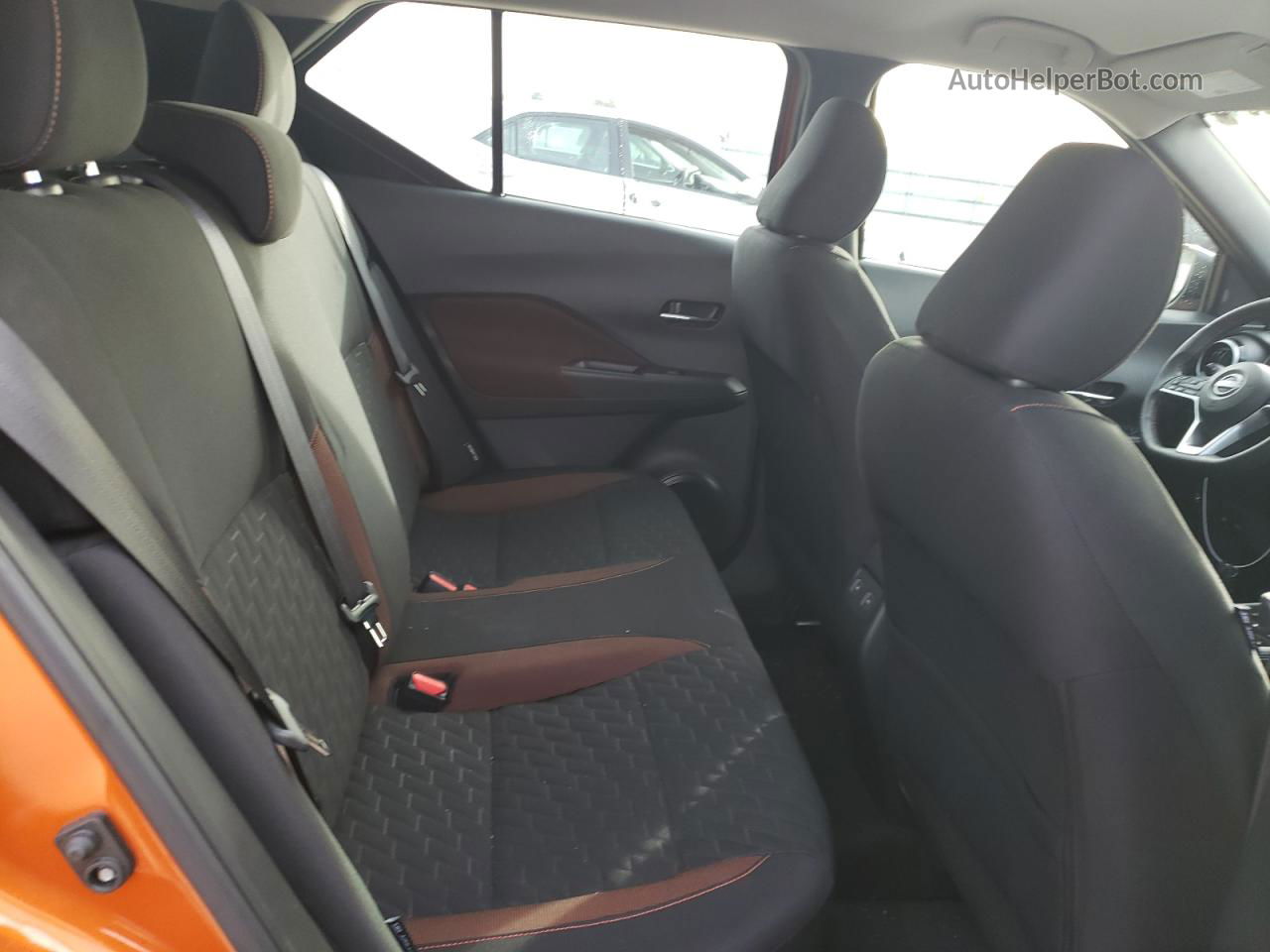 2022 Nissan Kicks Sr Оранжевый vin: 3N1CP5DV4NL515589