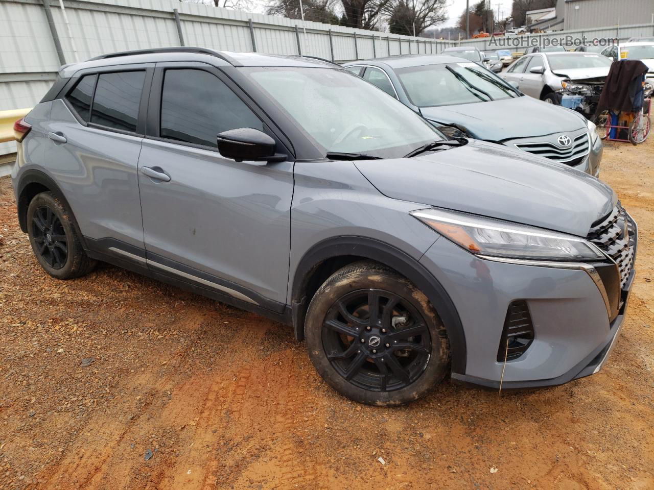 2022 Nissan Kicks Sr Gray vin: 3N1CP5DV5NL477158