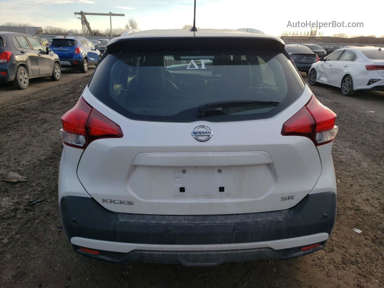 2020 Nissan Kicks Sr Белый vin: 3N1CP5DV8LL570298