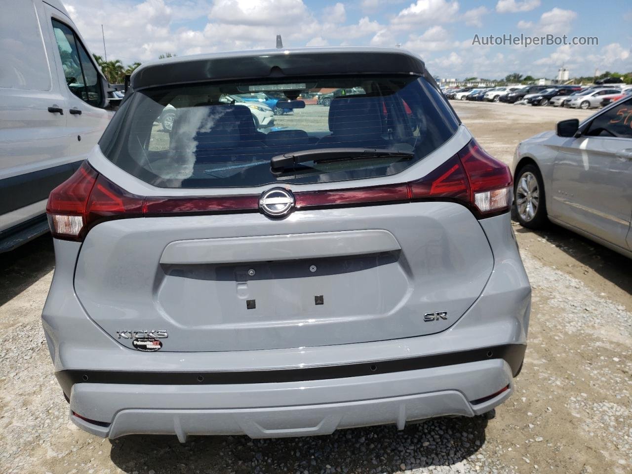 2022 Nissan Kicks Sr Gray vin: 3N1CP5DV8NL491121