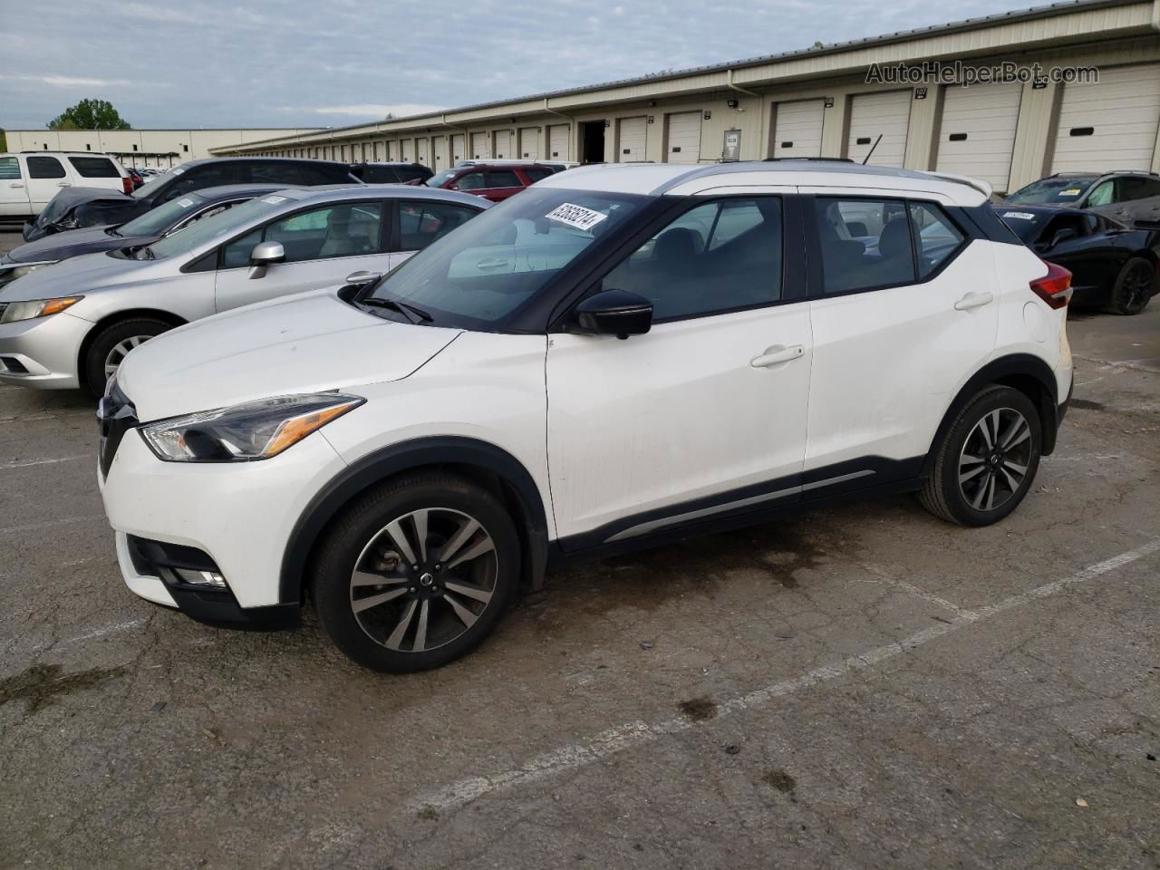 2020 Nissan Kicks Sr White vin: 3N1CP5DV9LL543689