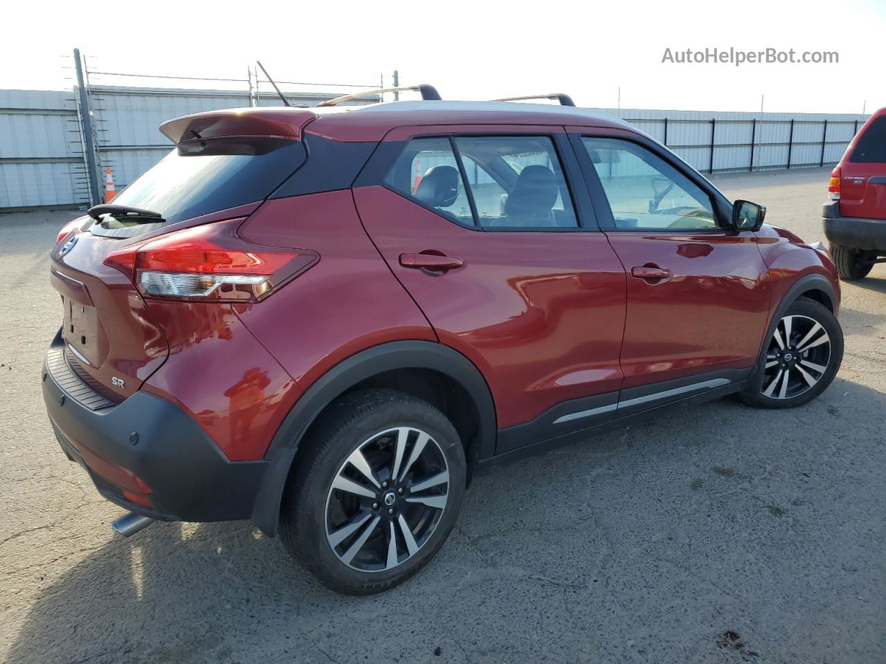 2020 Nissan Kicks Sr Красный vin: 3N1CP5DVXLL523788