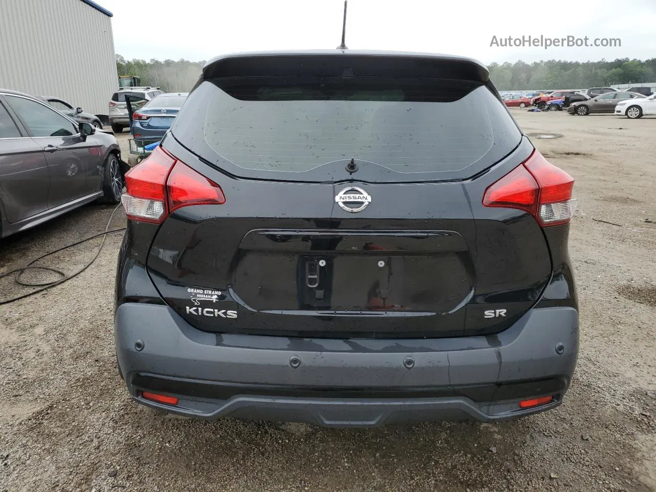 2020 Nissan Kicks Sr Black vin: 3N1CP5DVXLL541028