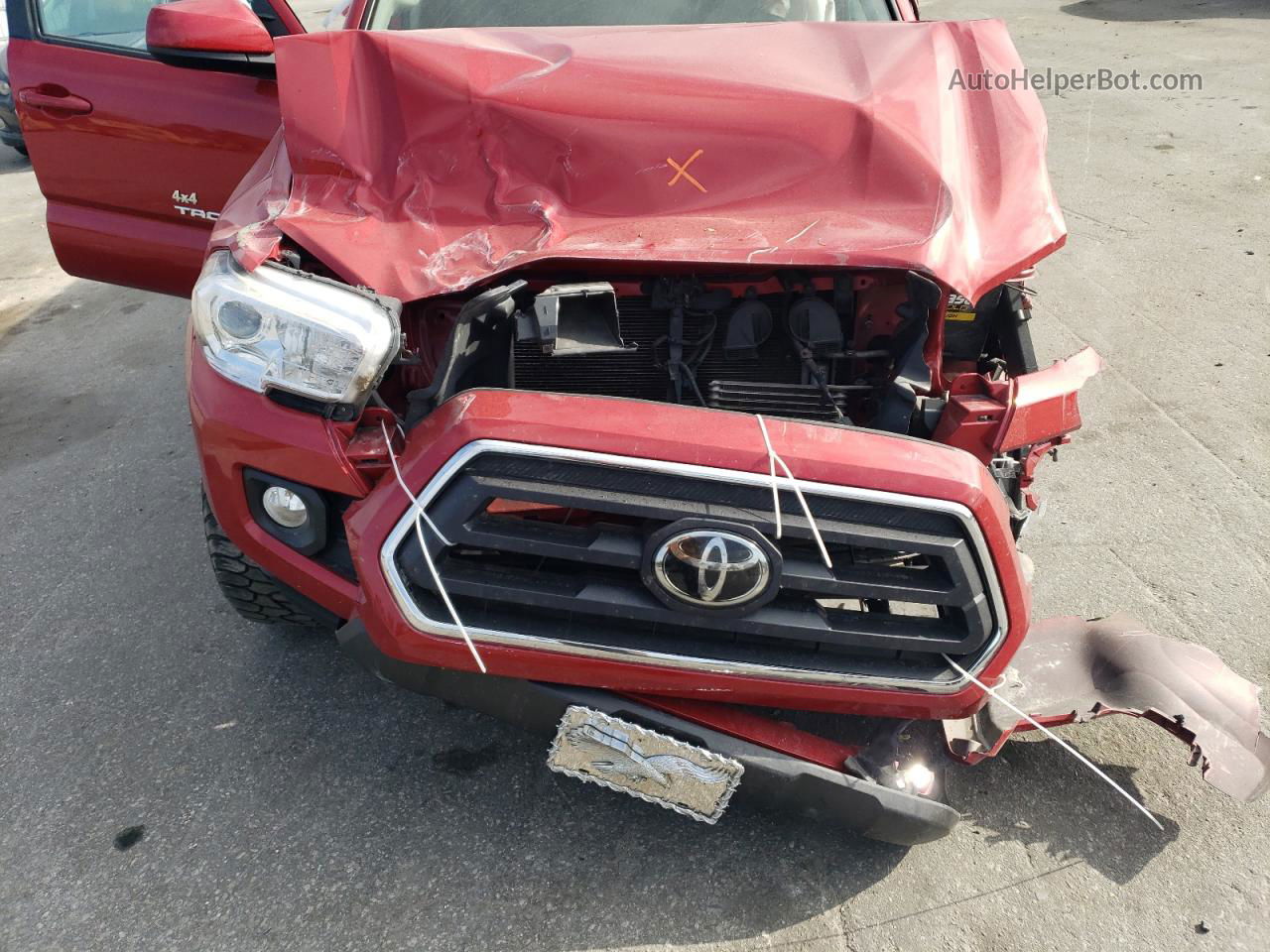 2020 Toyota Tacoma Double Cab Red vin: 3TMAZ5CN0LM124947