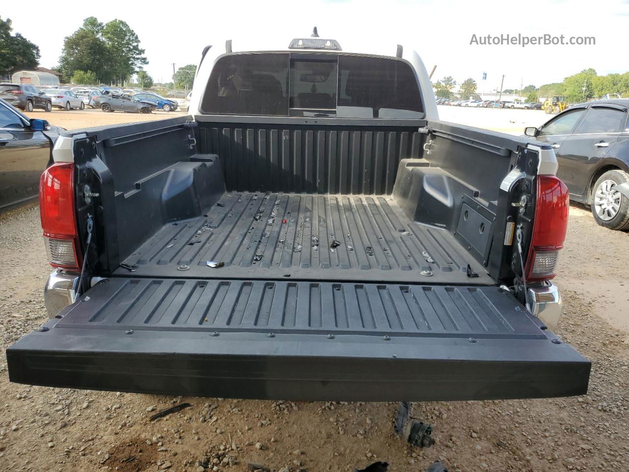 2020 Toyota Tacoma Double Cab White vin: 3TMAZ5CN4LM116110