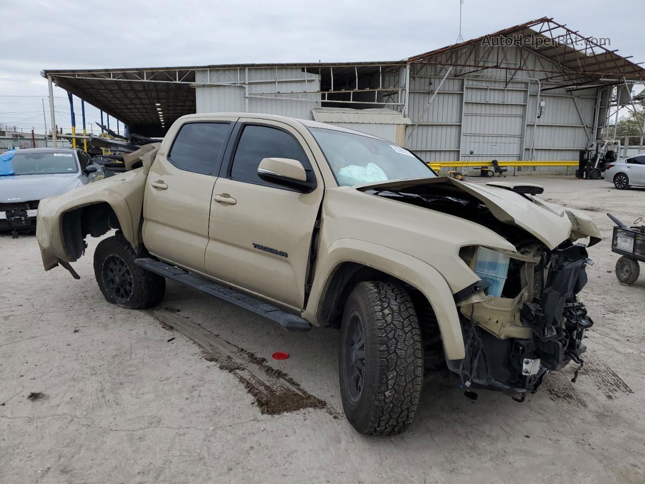 2020 Toyota Tacoma Double Cab Tan vin: 3TMAZ5CN6LM114939