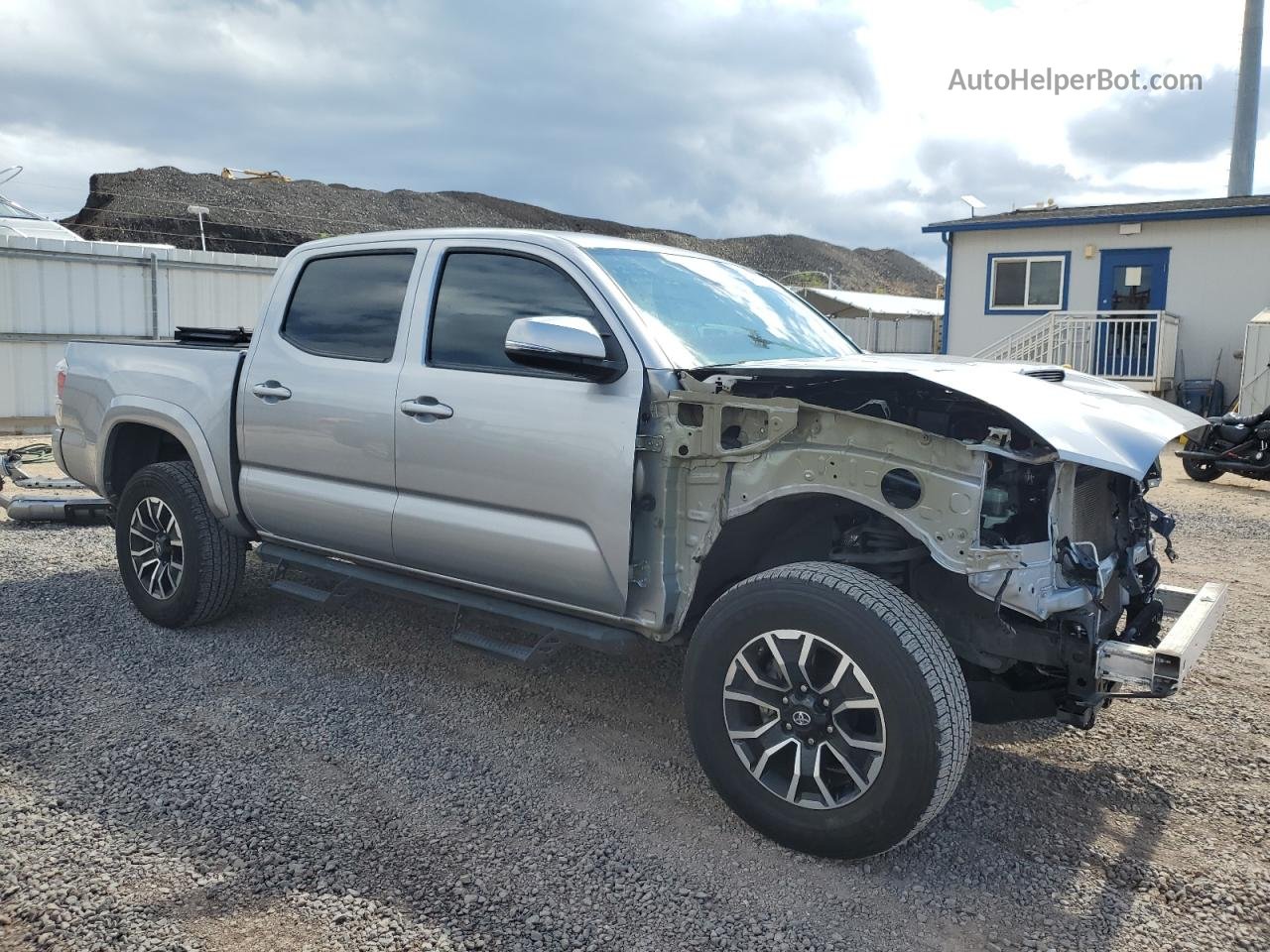 2020 Toyota Tacoma Double Cab Silver vin: 3TMAZ5CN7LM138442