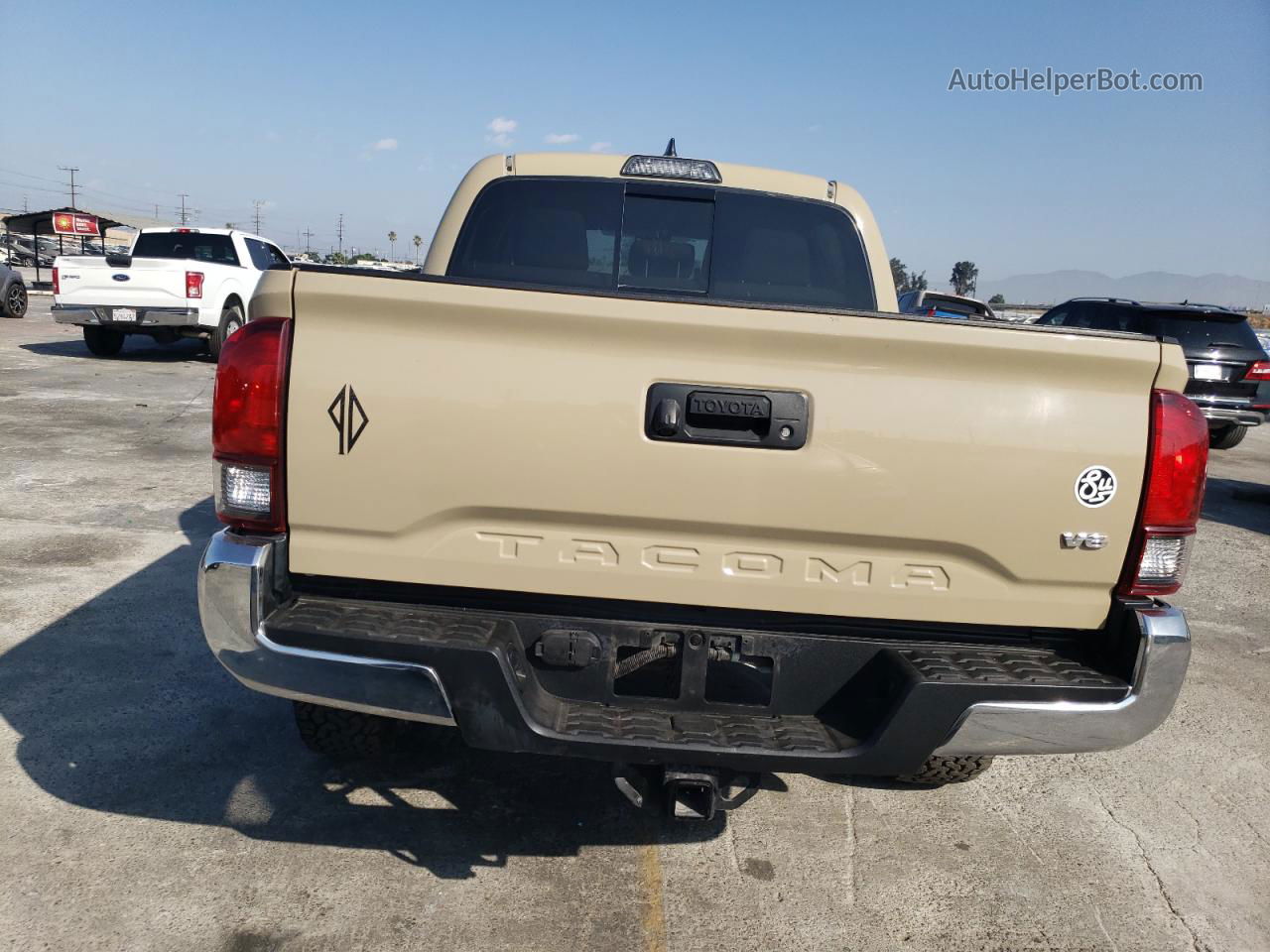 2019 Toyota Tacoma Double Cab Tan vin: 3TMAZ5CN8KM086978