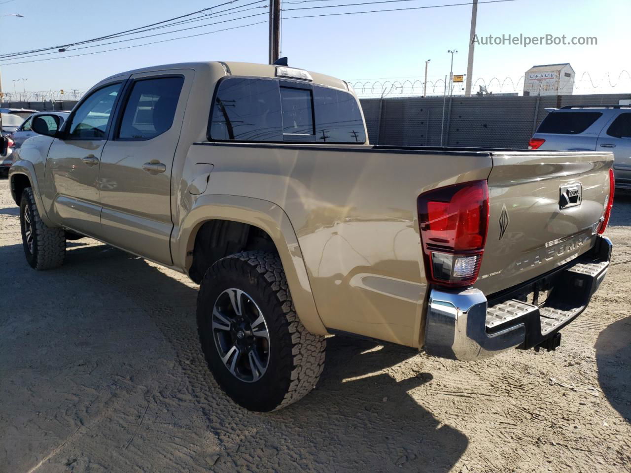 2019 Toyota Tacoma Double Cab Tan vin: 3TMAZ5CN8KM086978