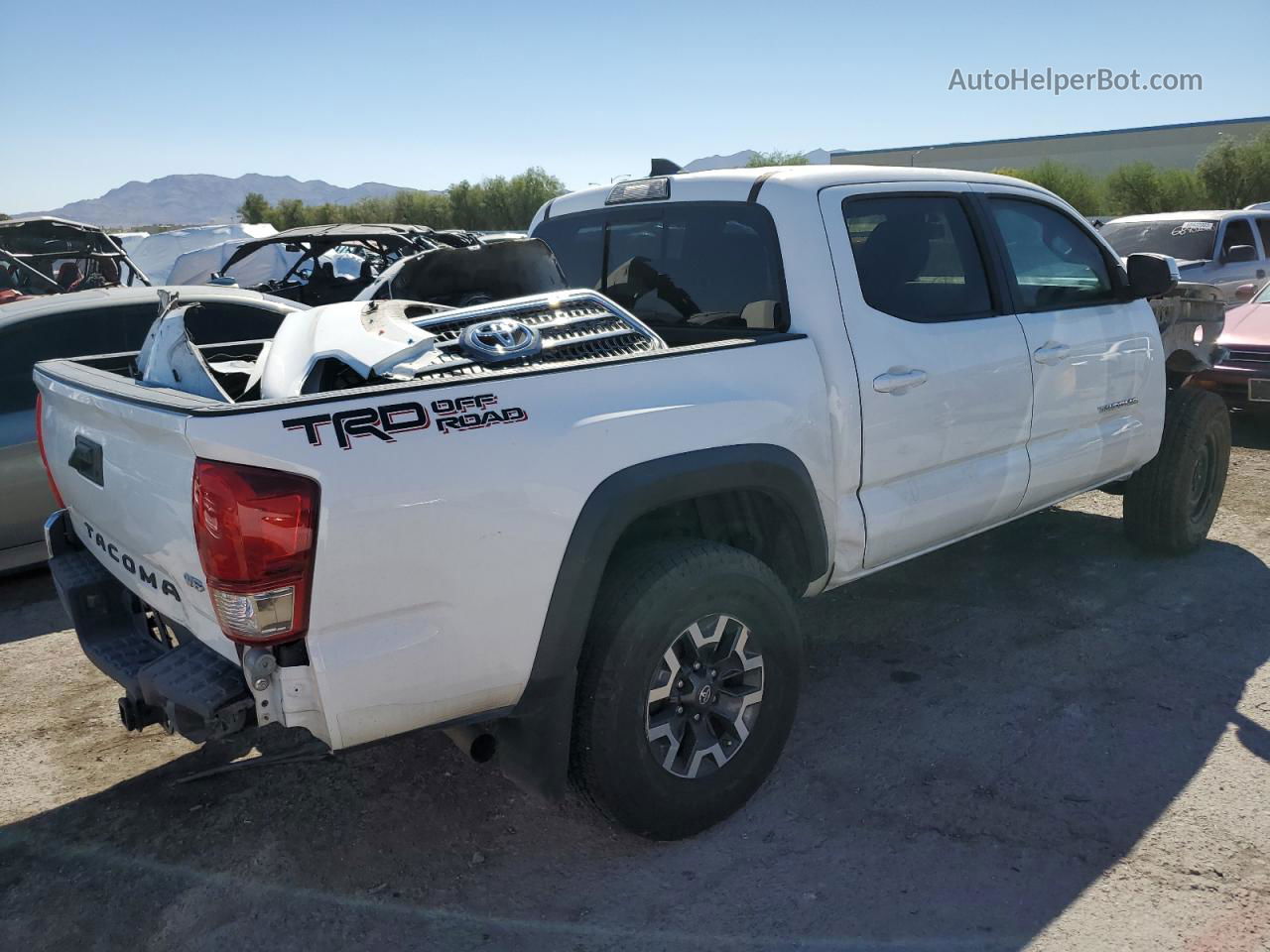 2017 Toyota Tacoma Double Cab White vin: 3TMAZ5CN9HM043310