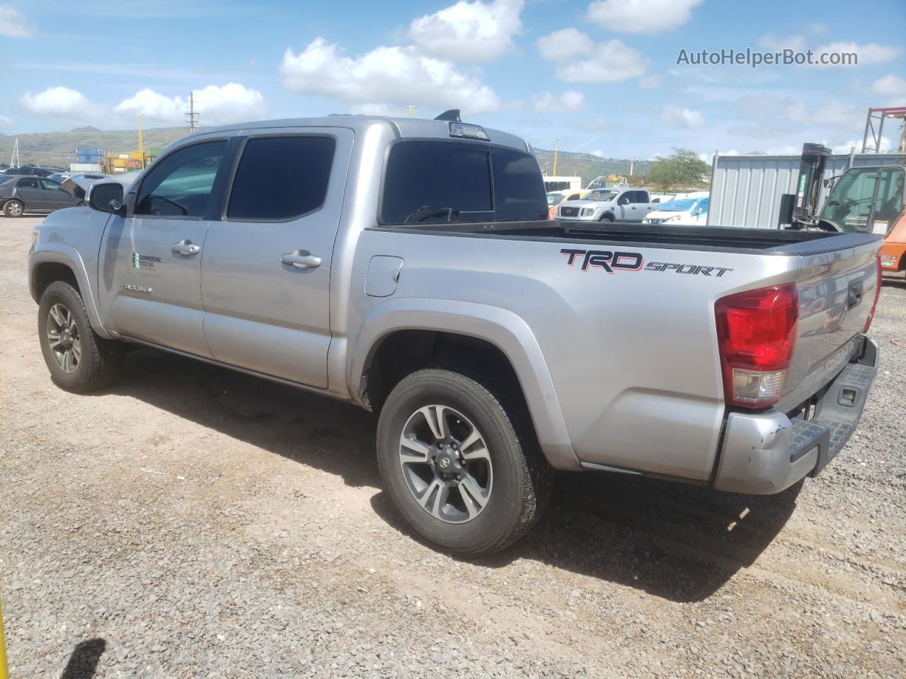 2017 Toyota Tacoma Double Cab Silver vin: 3TMAZ5CN9HM050449