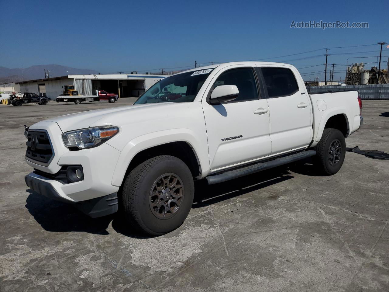 2017 Toyota Tacoma Double Cab Белый vin: 3TMAZ5CNXHM034812